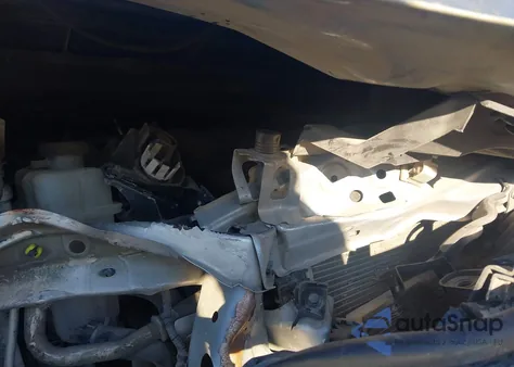 2022 Toyota Sienna Le z USA, uszkodzony, nr VIN 5TDKRKEC3NS122496